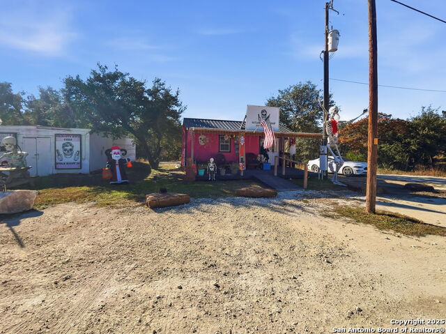 Details for 9084 Fm 1283, Lakehills, TX 78063