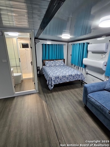 Listing photo id 21 for 9084 Fm 1283