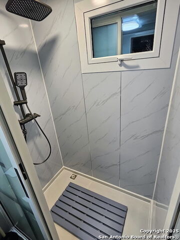 Listing photo id 23 for 9084 Fm 1283