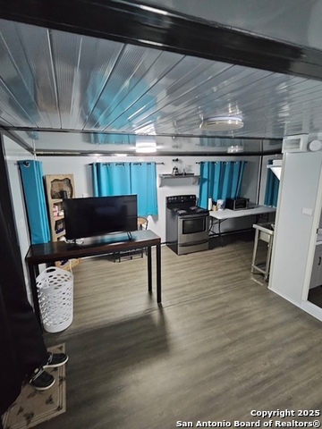 Listing photo id 26 for 9084 Fm 1283