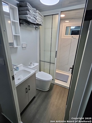 Listing photo id 28 for 9084 Fm 1283