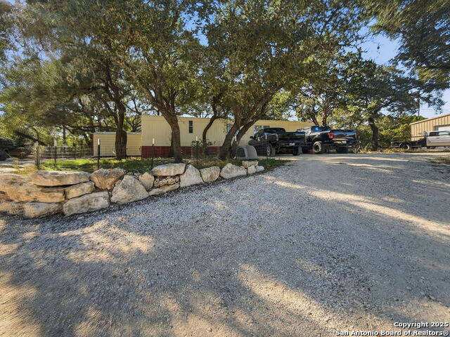 Listing photo id 4 for 9084 Fm 1283