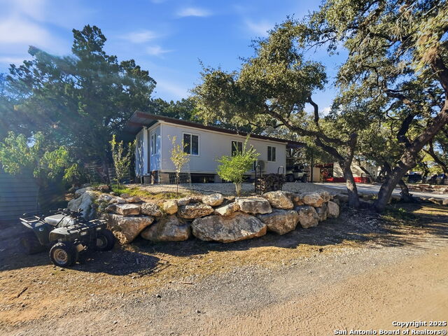 Listing photo id 7 for 9084 Fm 1283