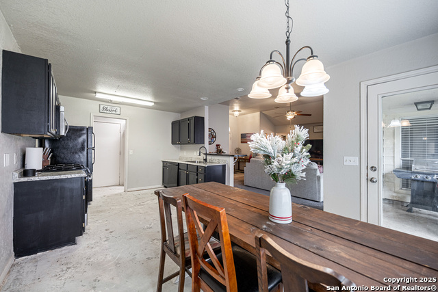 Image 5 of 15 For 10227 Coyote Hl