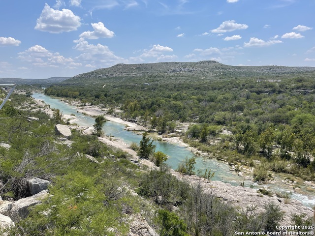 Listing photo id 0 for 2157 Blue Sage East Rd