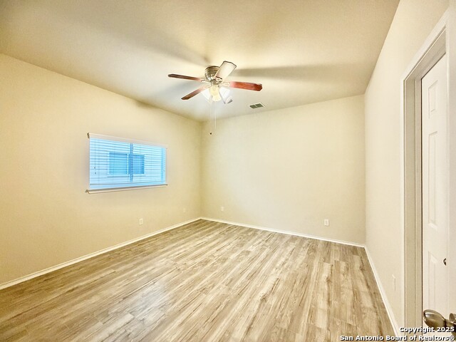 Image 11 of 50 For 25223 Hideout Falls