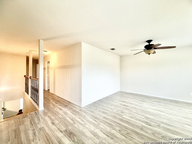 Image 31 of 50 For 25223 Hideout Falls