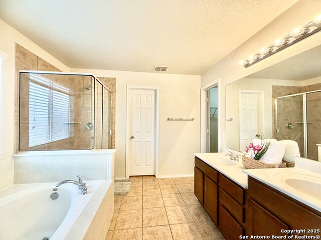 Image 38 of 50 For 25223 Hideout Falls