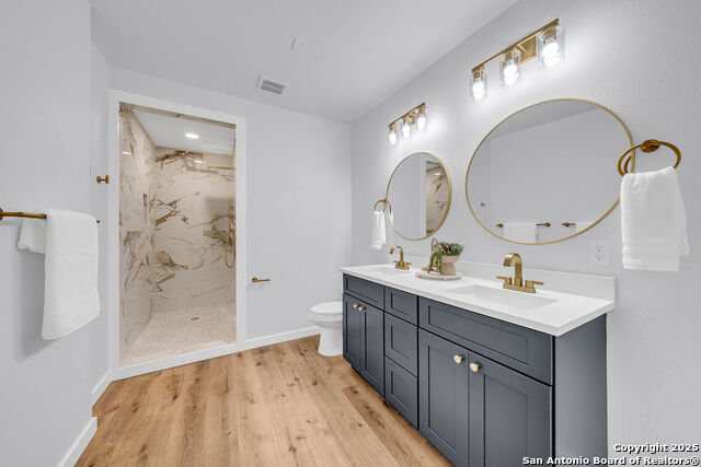 Image 21 of 28 For 215 Cunningham Ave.