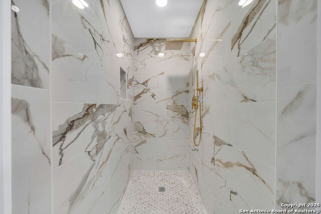 Image 22 of 28 For 215 Cunningham Ave.