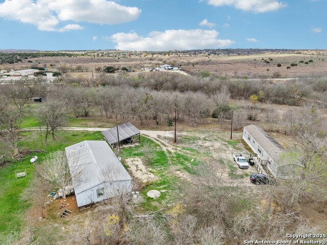 Listing photo id 17 for 10701 Fm 1625