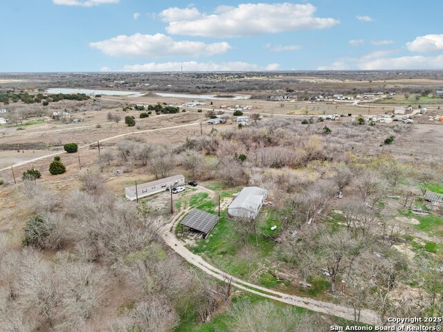 Listing photo id 21 for 10701 Fm 1625