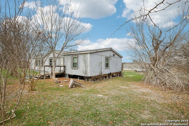 Listing photo id 6 for 10701 Fm 1625