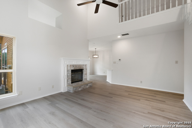 Image 2 of 22 For 5886 Spring Sq