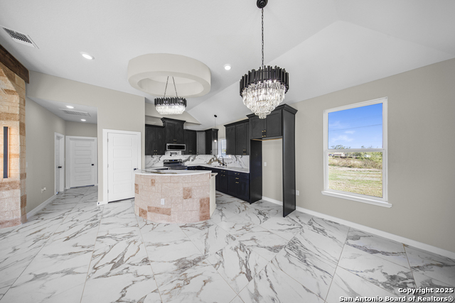 Image 9 of 21 For 165 Flor Del Sol