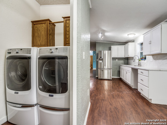 Image 13 of 25 For 705 Walnut Way