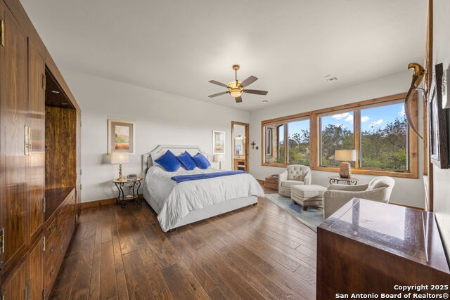 Listing photo id 18 for 131 Bootlegger Ln N