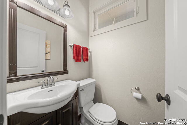 Listing photo id 37 for 131 Bootlegger Ln N