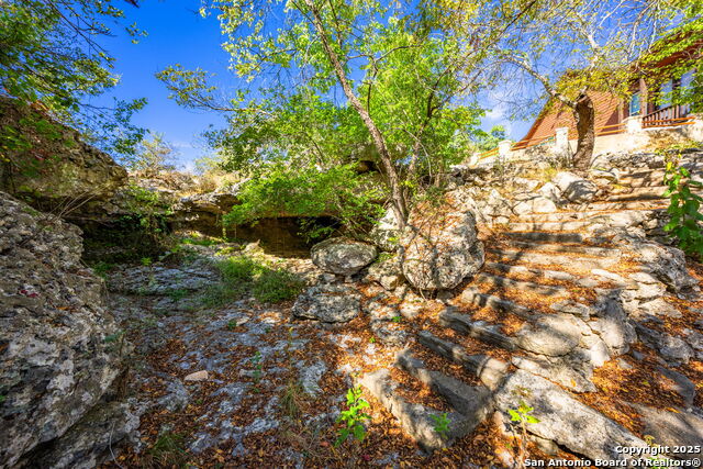 Listing photo id 44 for 131 Bootlegger Ln N