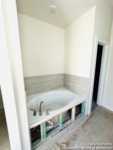 Image 23 of 25 For 191 Desert Bloom