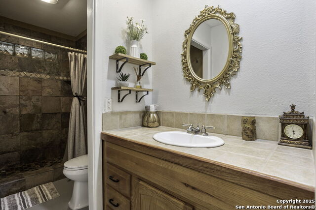 Image 14 of 19 For 18218 Scenic Loop