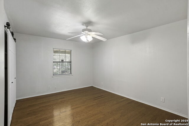 Image 15 of 19 For 18218 Scenic Loop