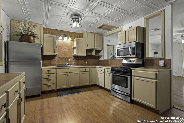 Image 5 of 19 For 18218 Scenic Loop