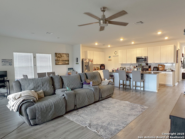 Image 3 of 14 For 6217 Grange Valley