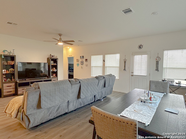 Image 4 of 14 For 6217 Grange Valley