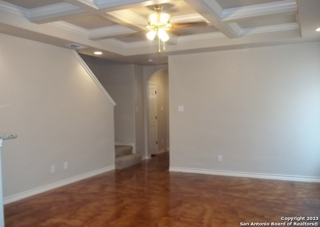 Listing photo id 3 for 5113 Flipper Dr  5113