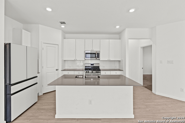 Image 18 of 41 For 6226 Fallow