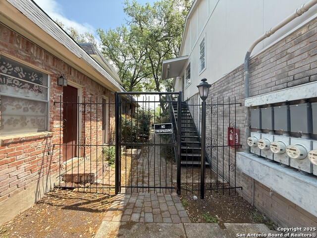 Image 25 of 25 For 2811 Woodbury 301