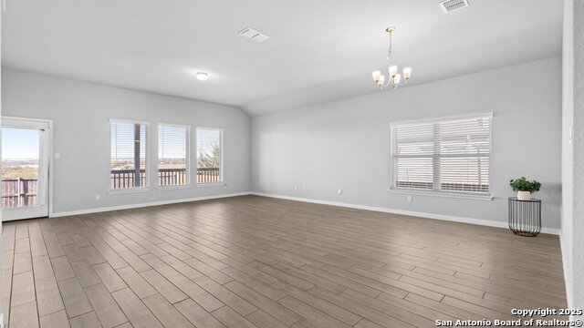 Image 6 of 27 For 3210 Roan St