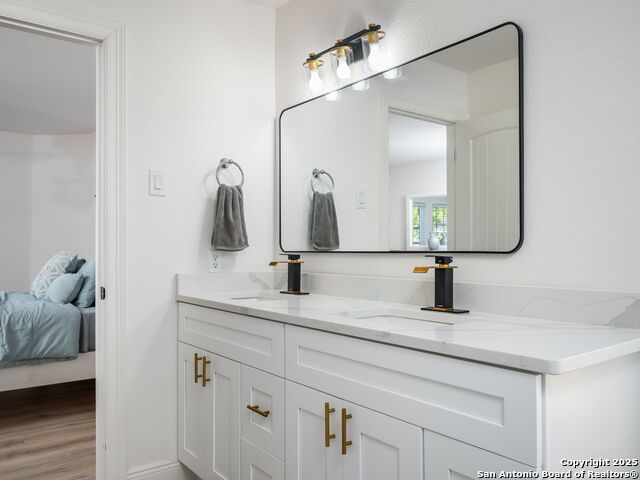 Image 14 of 18 For 8403 Maple Ridge