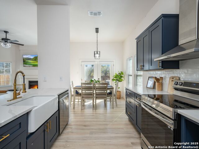 Image 9 of 18 For 8403 Maple Ridge