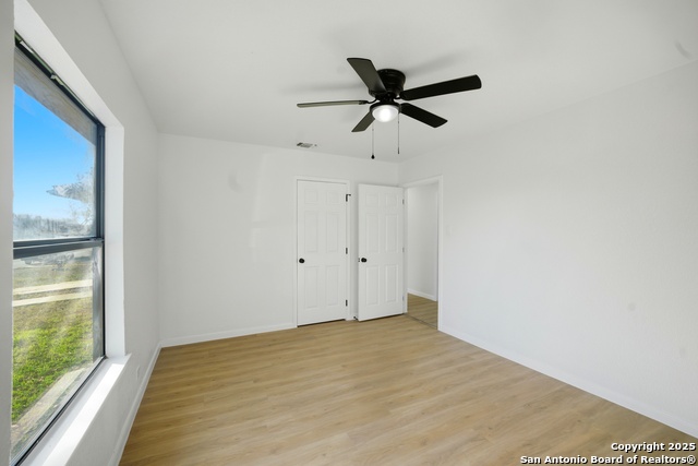 Image 12 of 26 For 1031 Thorain