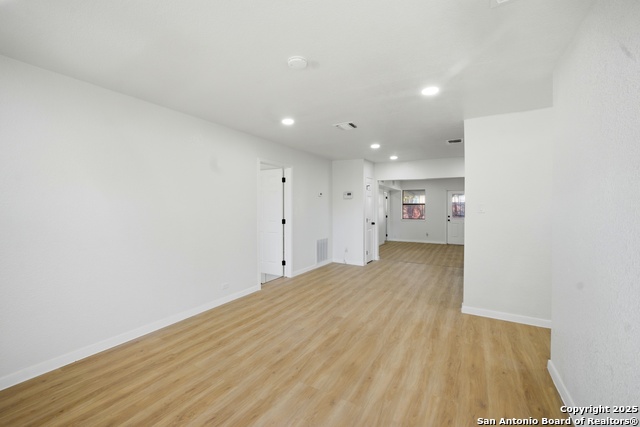 Image 18 of 26 For 1031 Thorain