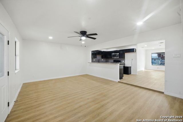 Image 5 of 26 For 1031 Thorain