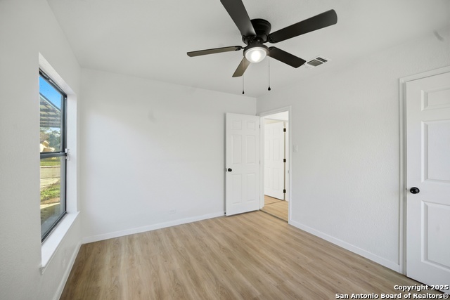 Image 9 of 26 For 1031 Thorain