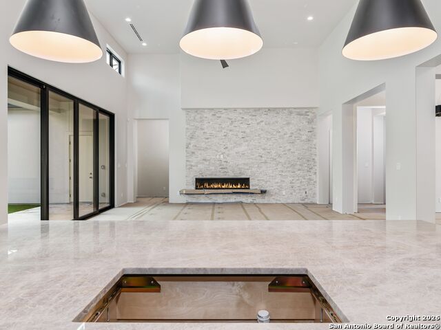 Listing photo id 14 for 71 Via Aragon