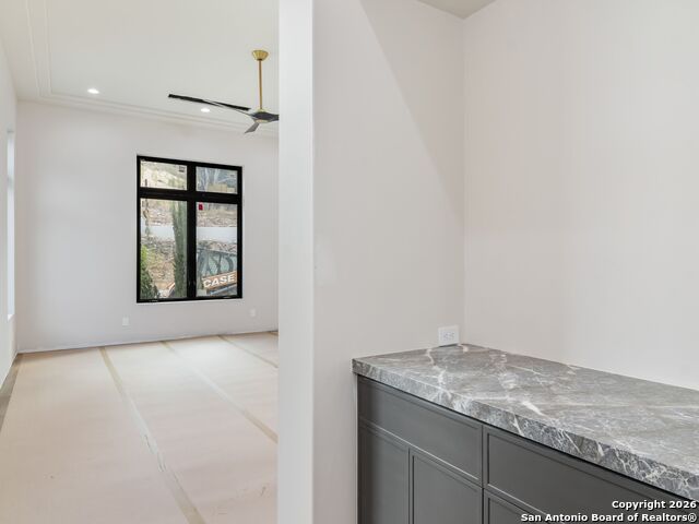 Listing photo id 18 for 71 Via Aragon