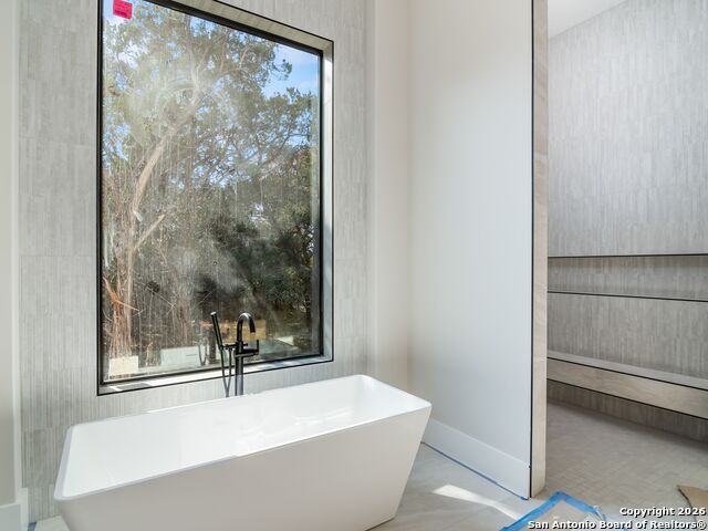 Listing photo id 21 for 71 Via Aragon