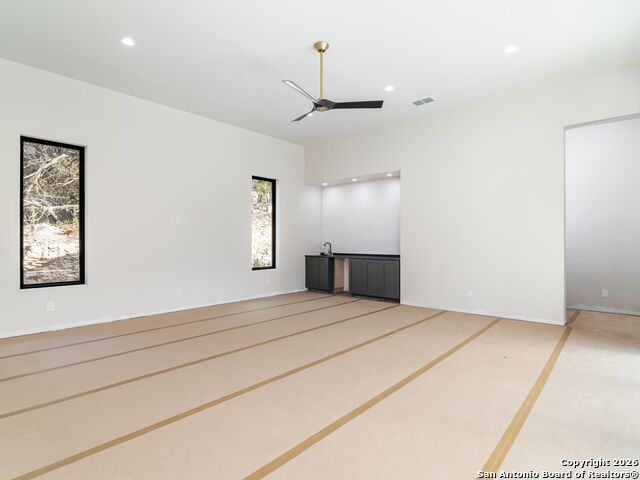 Listing photo id 25 for 71 Via Aragon