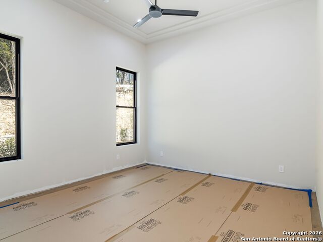 Listing photo id 27 for 71 Via Aragon