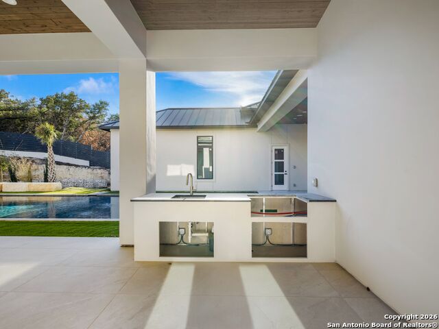 Listing photo id 31 for 71 Via Aragon