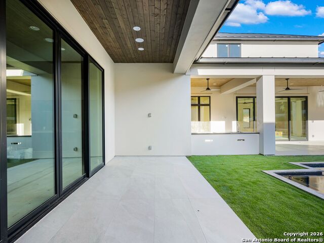 Listing photo id 36 for 71 Via Aragon