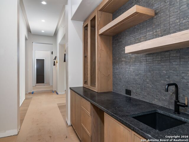 Listing photo id 4 for 71 Via Aragon