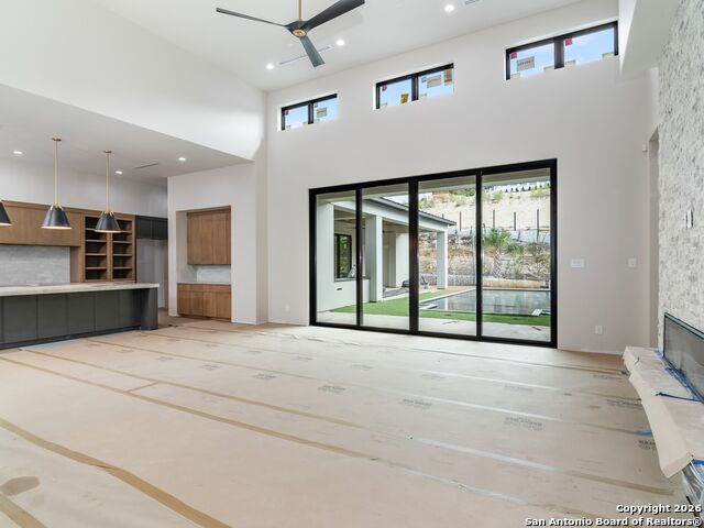 Listing photo id 7 for 71 Via Aragon