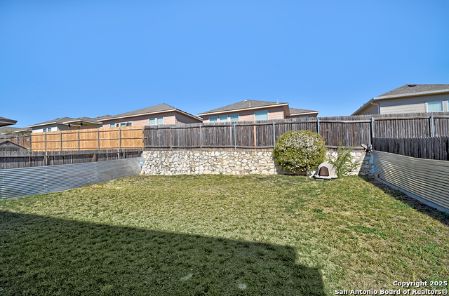 Image 21 of 23 For 12207 Hamlin