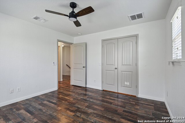 Image 31 of 47 For 10730 Gentle Fox Bay